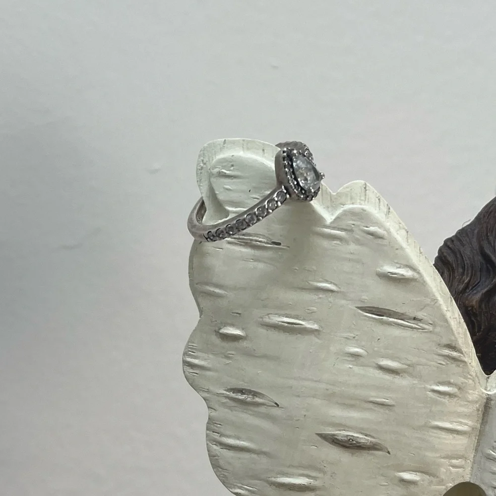 Pandora Authentic Sparkling Pear Halo Ring Size 6/52 - Picture 6 of 7